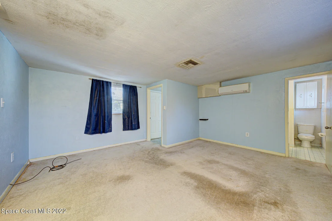 Photo of 325 Orchid Boulevard