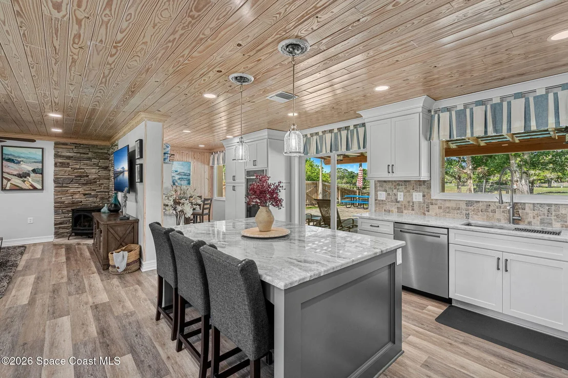 Photo of 368 Stephenson Drive