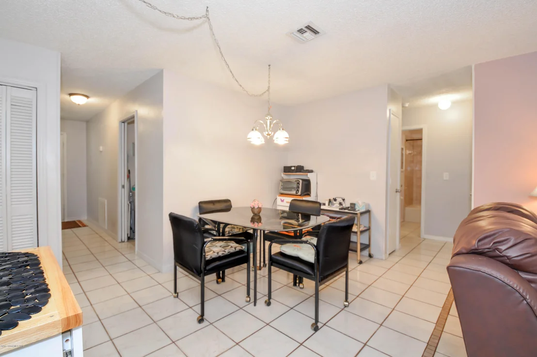 Photo of 7820 Sheridan Road