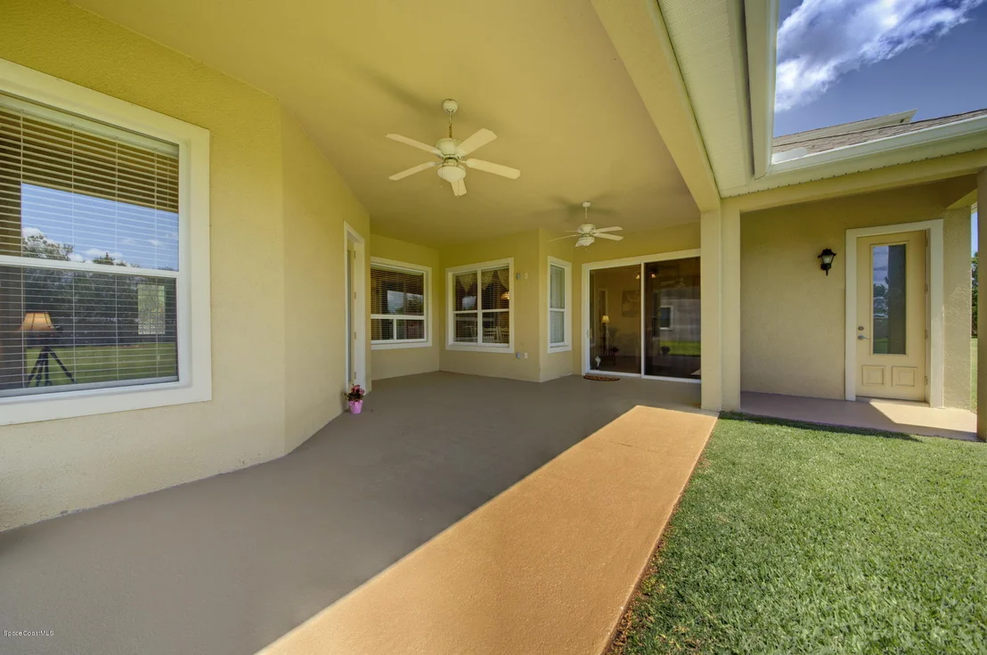 Photo of 5890 Rusack Drive