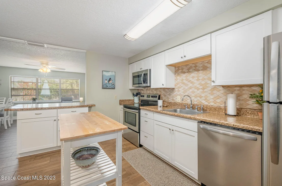 Photo of 609 Verbenia Drive