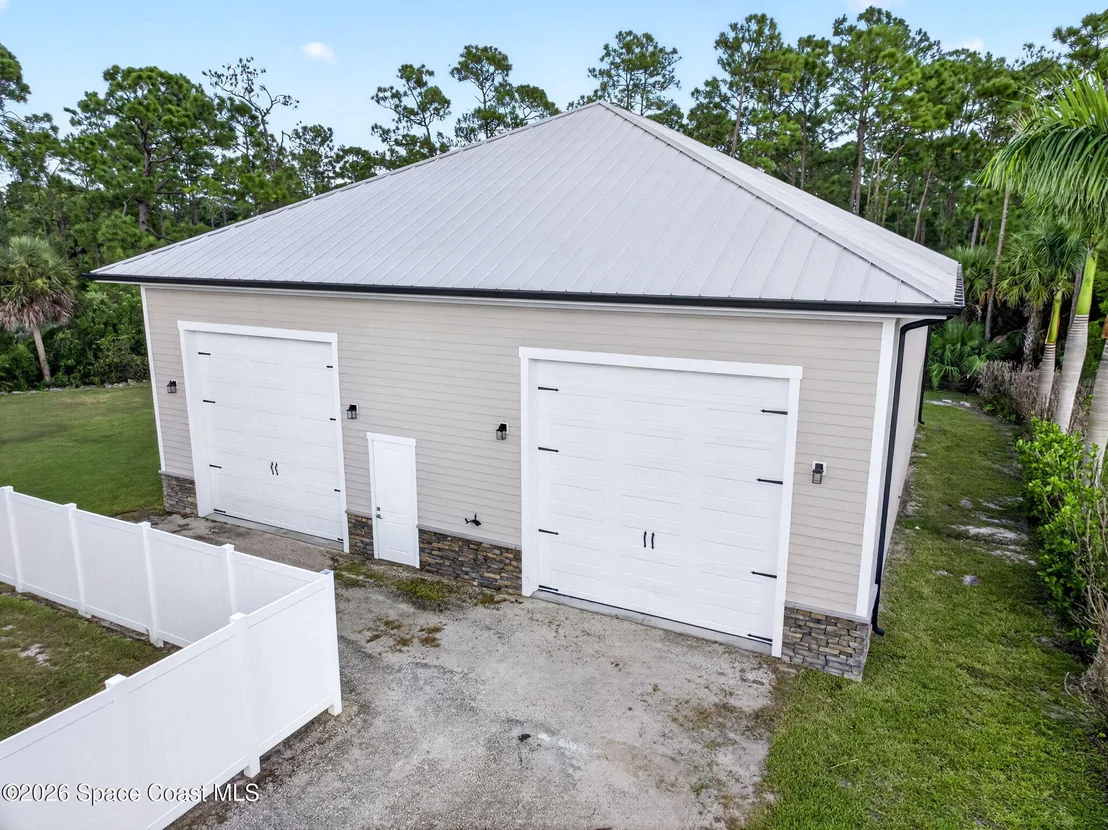 Photo of 3865 Reynolds Road