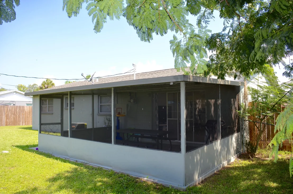 Photo of 1085 Coronado Drive