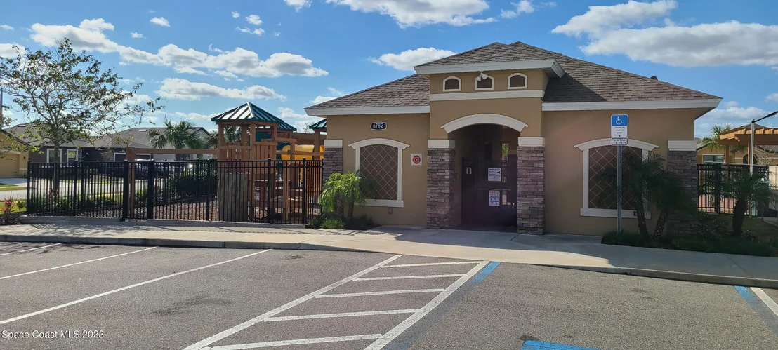 Photo of 548 Coyote Drive