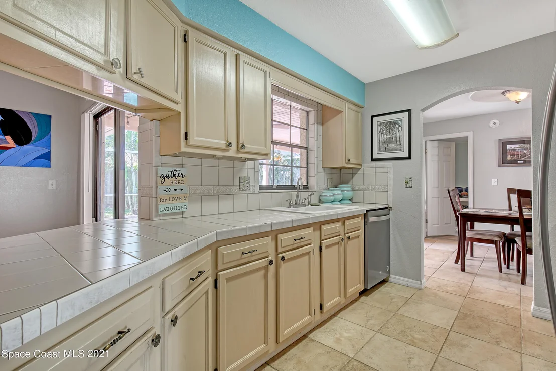 Photo of 817 Jasmine Drive