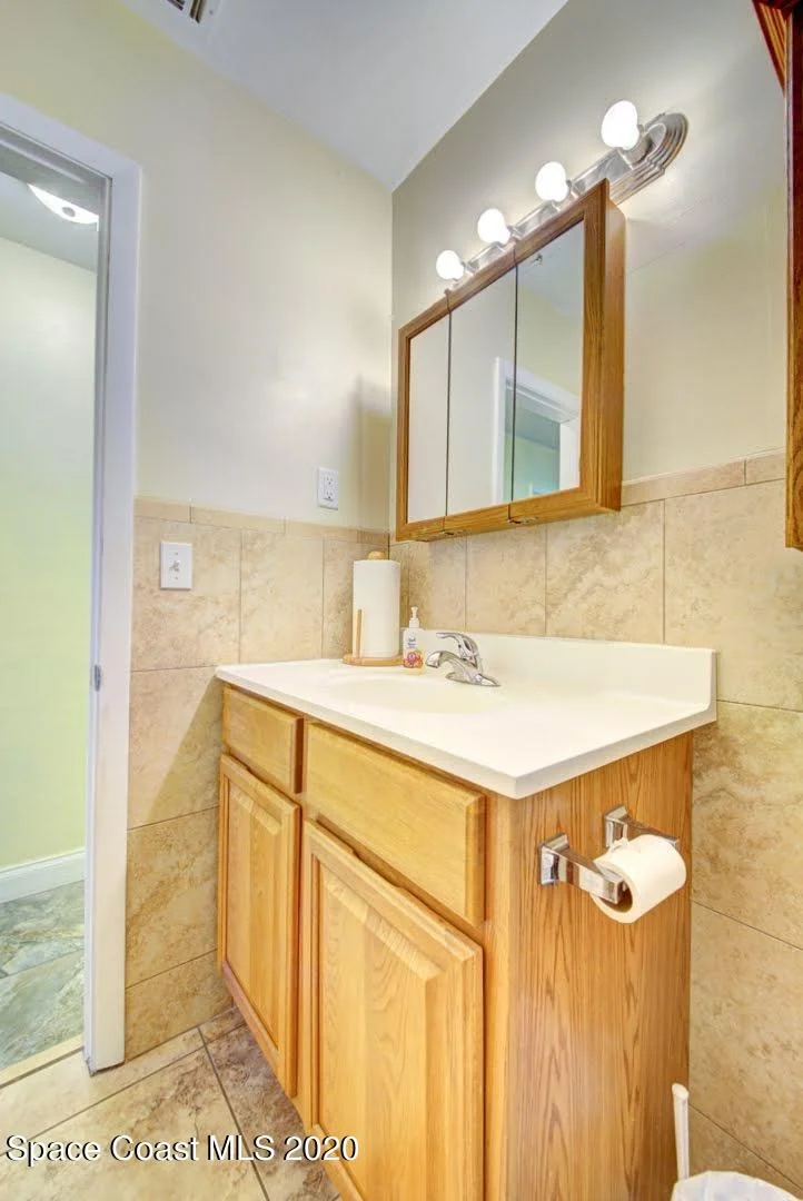 Photo of 301 Orchid Boulevard
