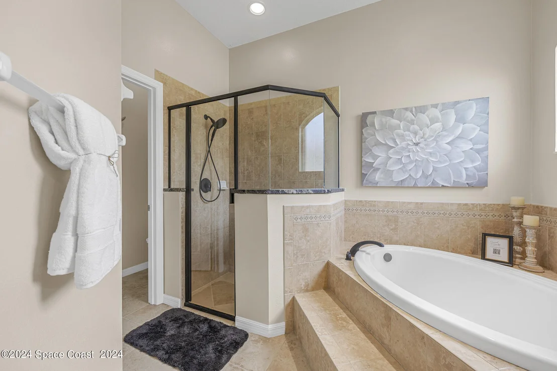Photo of 1878 Windbrook Drive SE