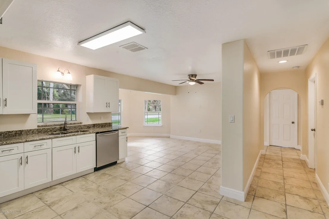 Photo of 1227 Holmes Street