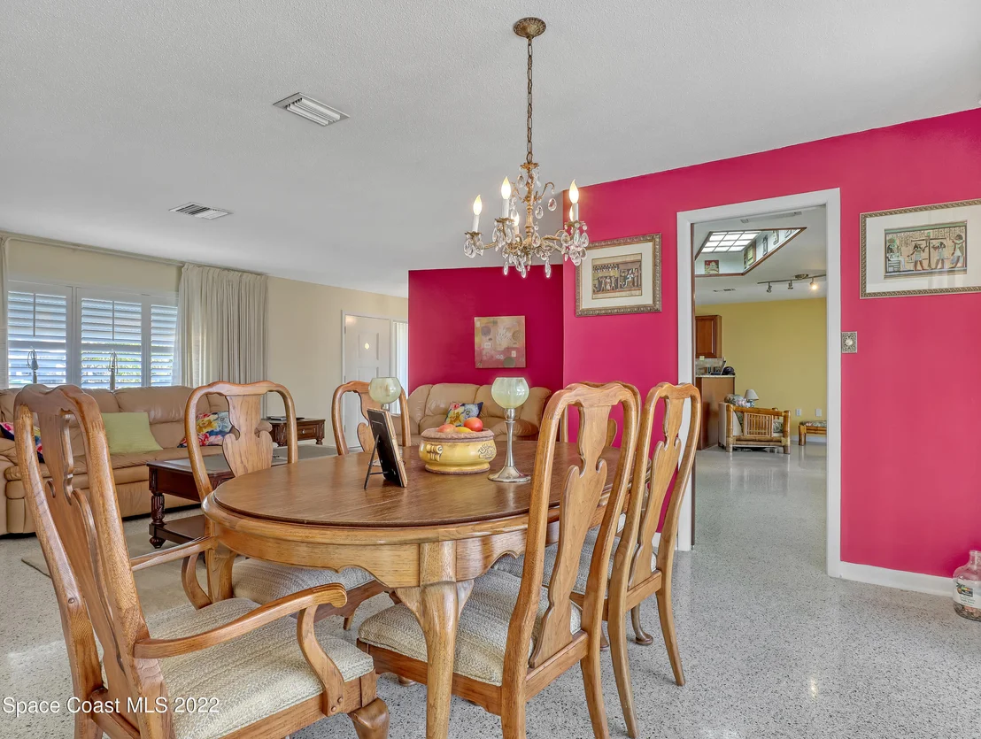 Photo of 367 Dorset Drive