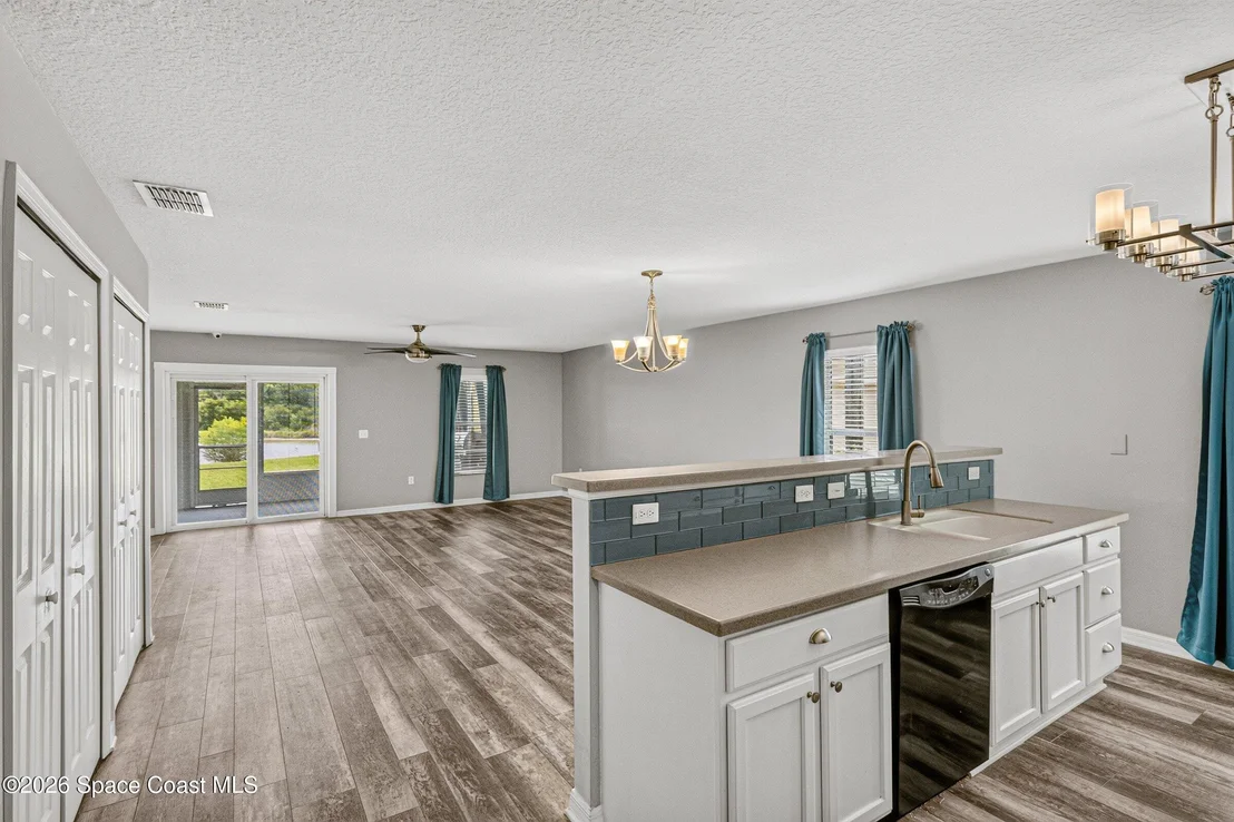 Photo of 3114 Burdock Avenue