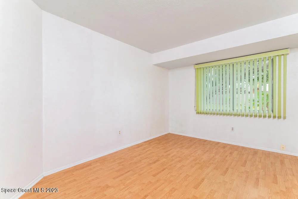 Photo of 721 Arundo Avenue NE