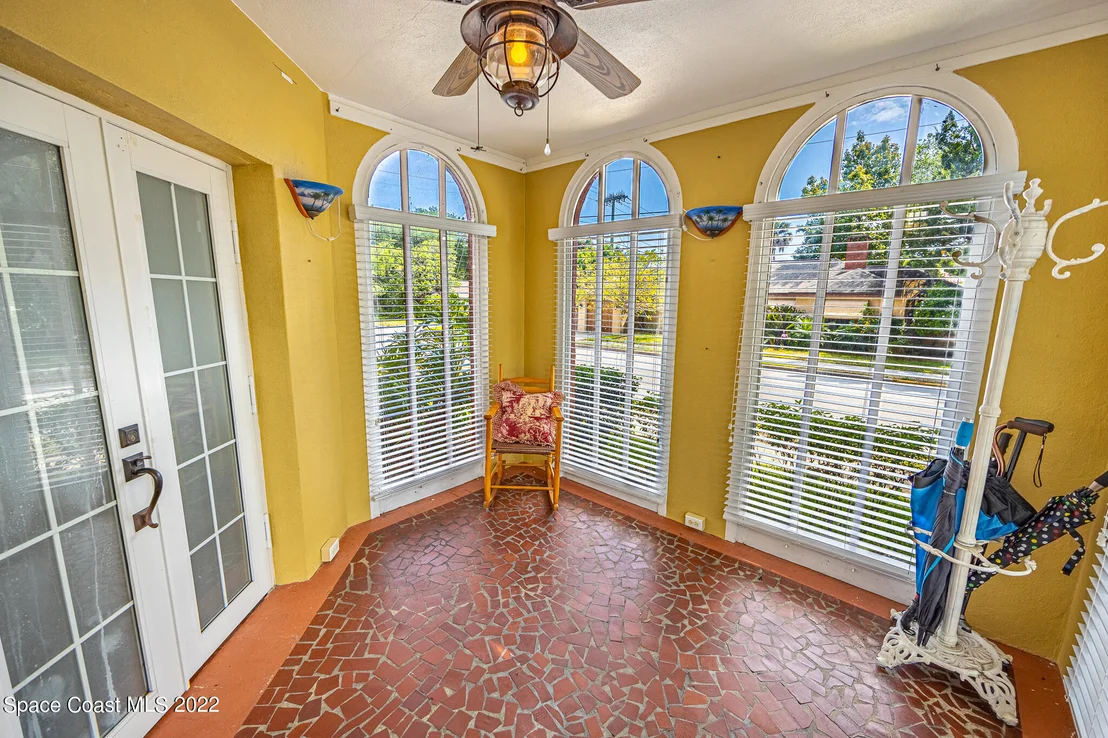 Photo of 102 Valencia Road