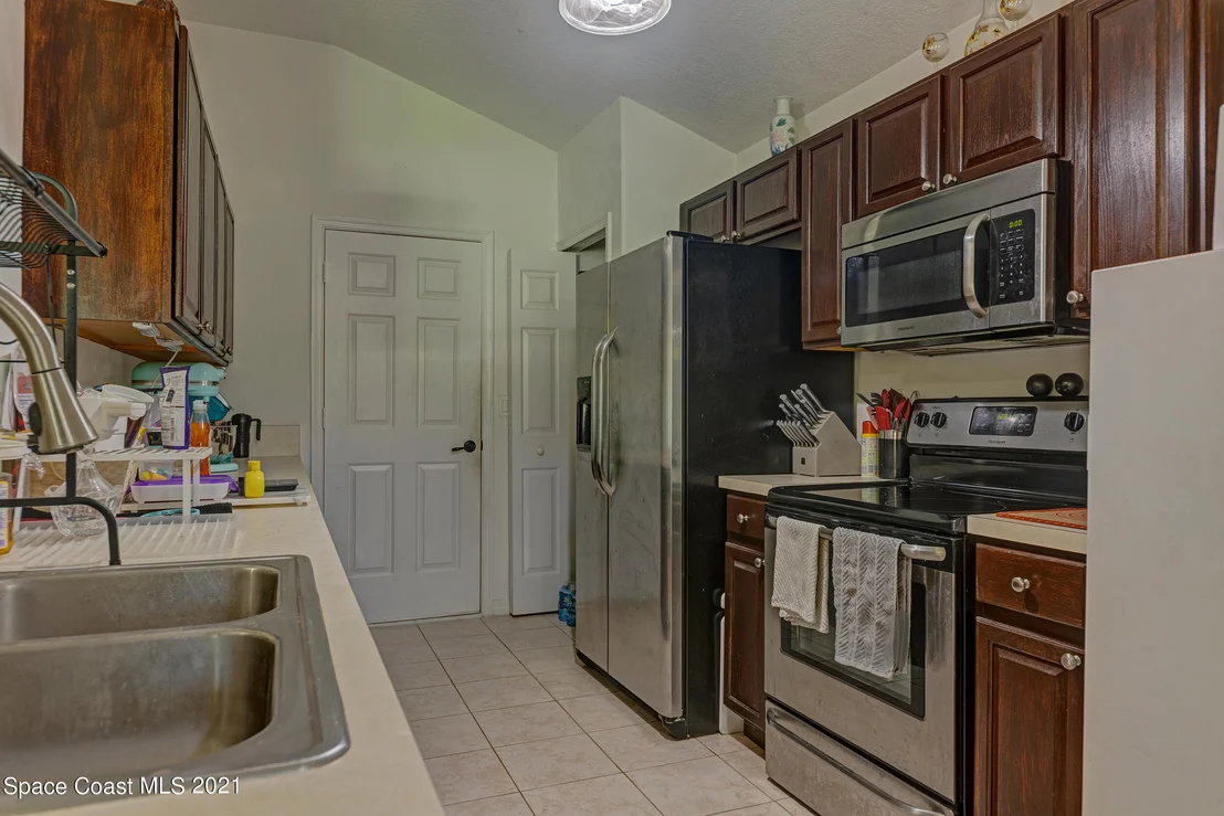 Photo of 2320 Stratford Pointe Drive