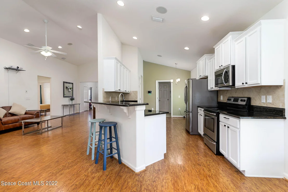 Photo of 1845 Litchfield Drive