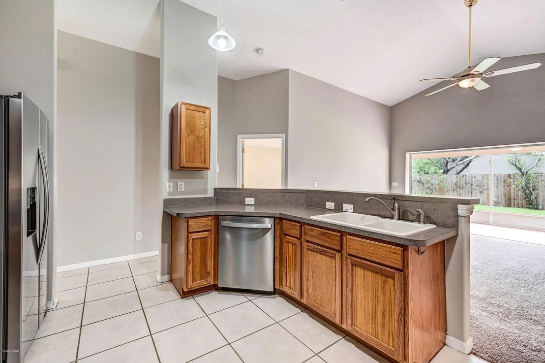 Photo of 965 Sabal Grove Drive