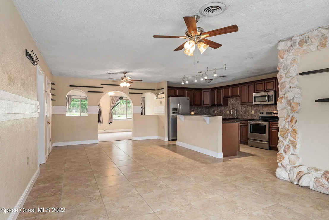 Photo of 32 Knollwood Drive