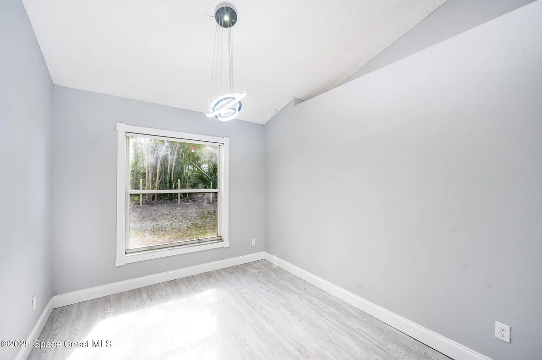 Photo of 4285 Glover Street