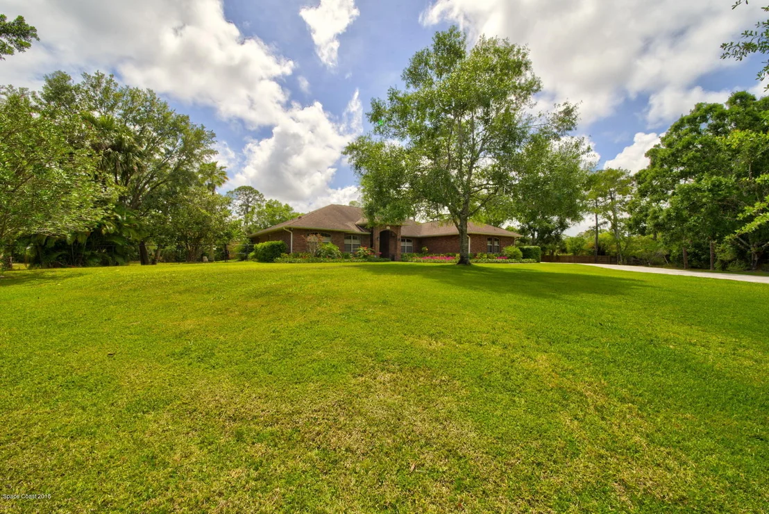 Photo of 3400 Willowwood Drive