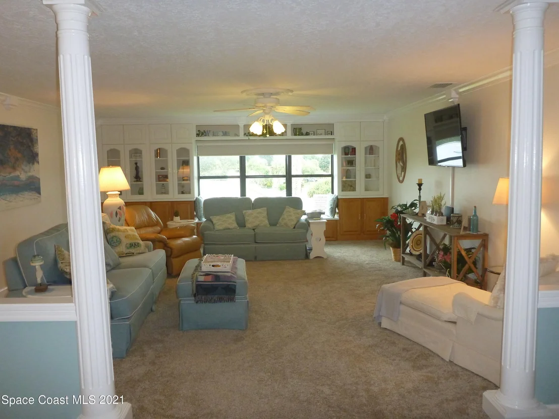 Photo of Unit 1033 at 315 Tangle Run Boulevard