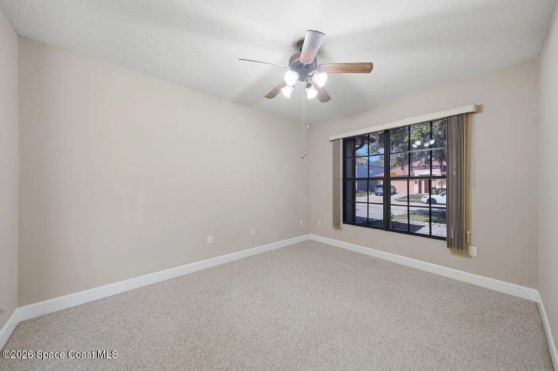 Photo of 594 Dryden Circle