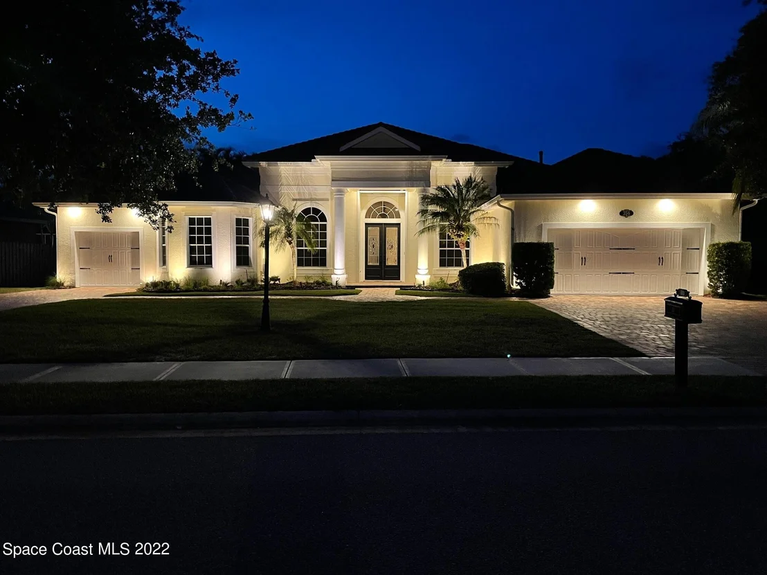 Photo of 356 Southampton Drive
