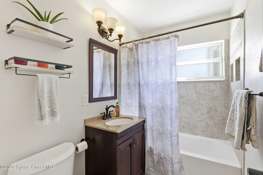 Photo of 705 Pelican Drive