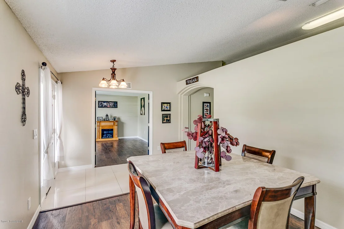 Photo of 6365 Ainsworth Road