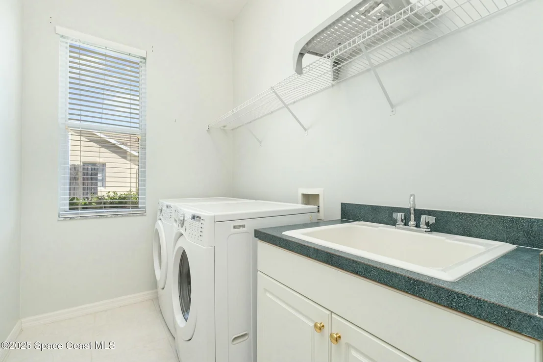 Photo of 6024 Newbury Circle
