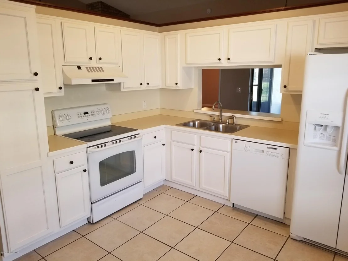 Photo of 1660 Clover Circle