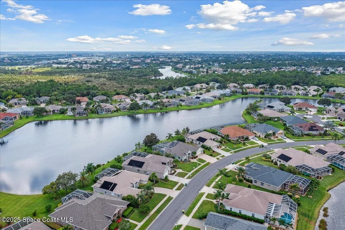 Photo of 827 Thrasher Drive