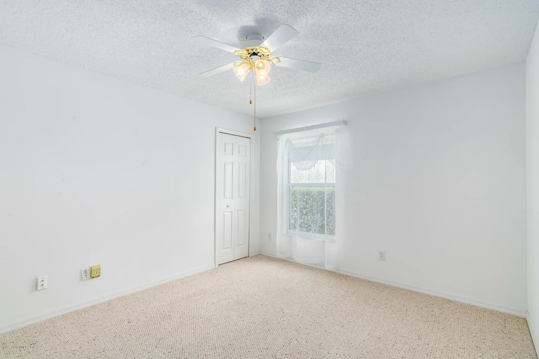 Photo of 972 Villa Drive