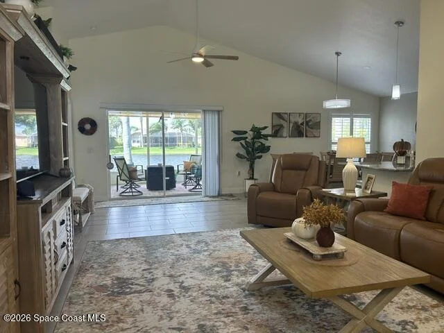 Photo of 2572 Addington Circle