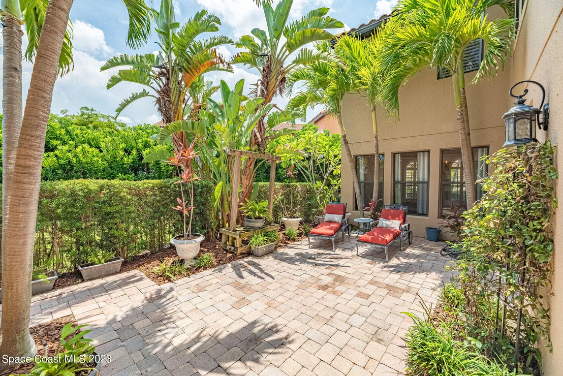 Photo of 609 Monterey Drive