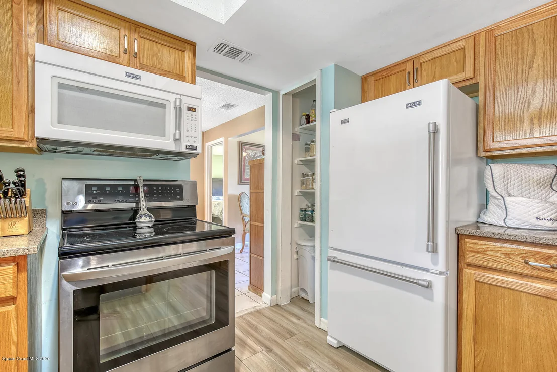 Photo of 1216 Palmdale Circle NE