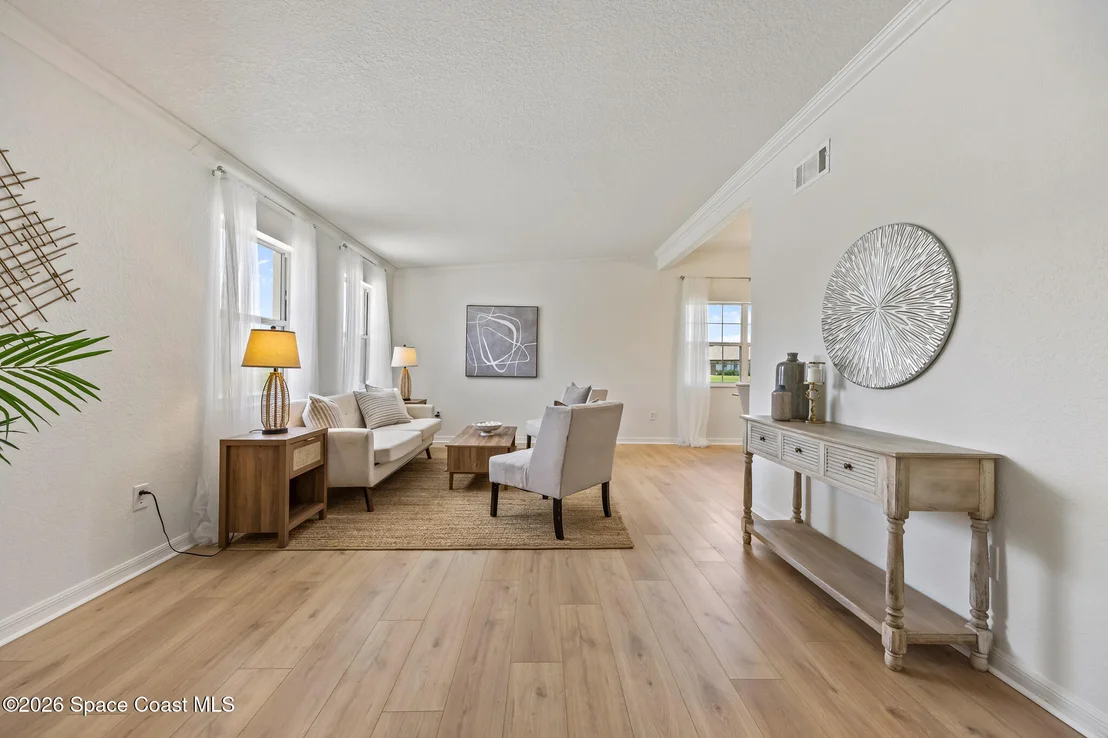 Photo of 777 James Circle NE