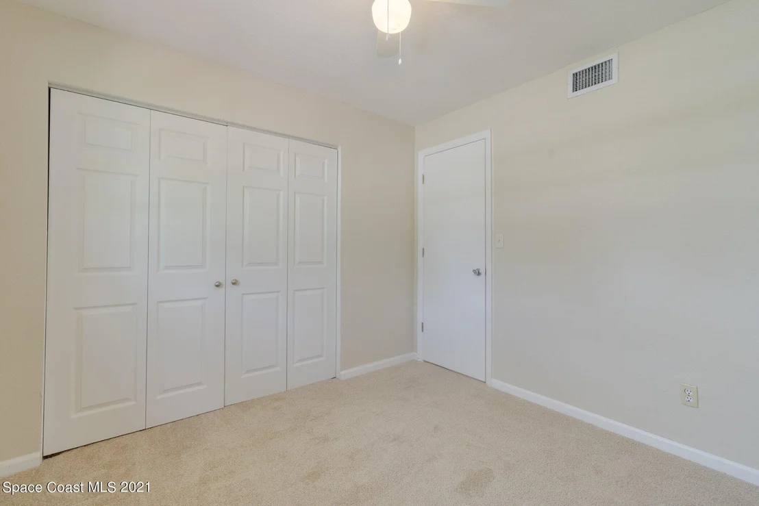 Photo of 1933 Oakwood Drive