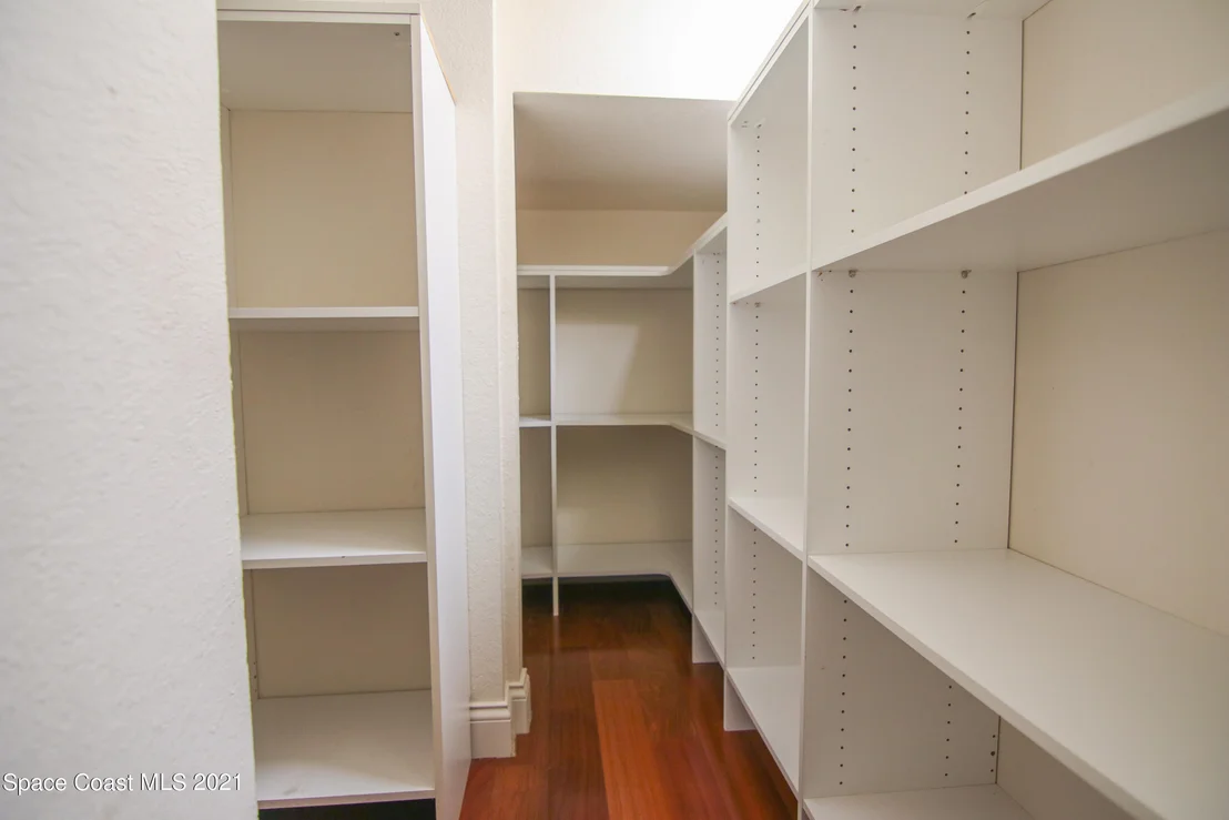 Photo of 228 Mclean Point