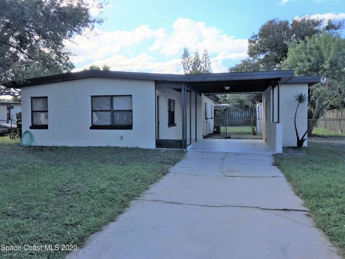Photo of 1866 Cedarwood Drive