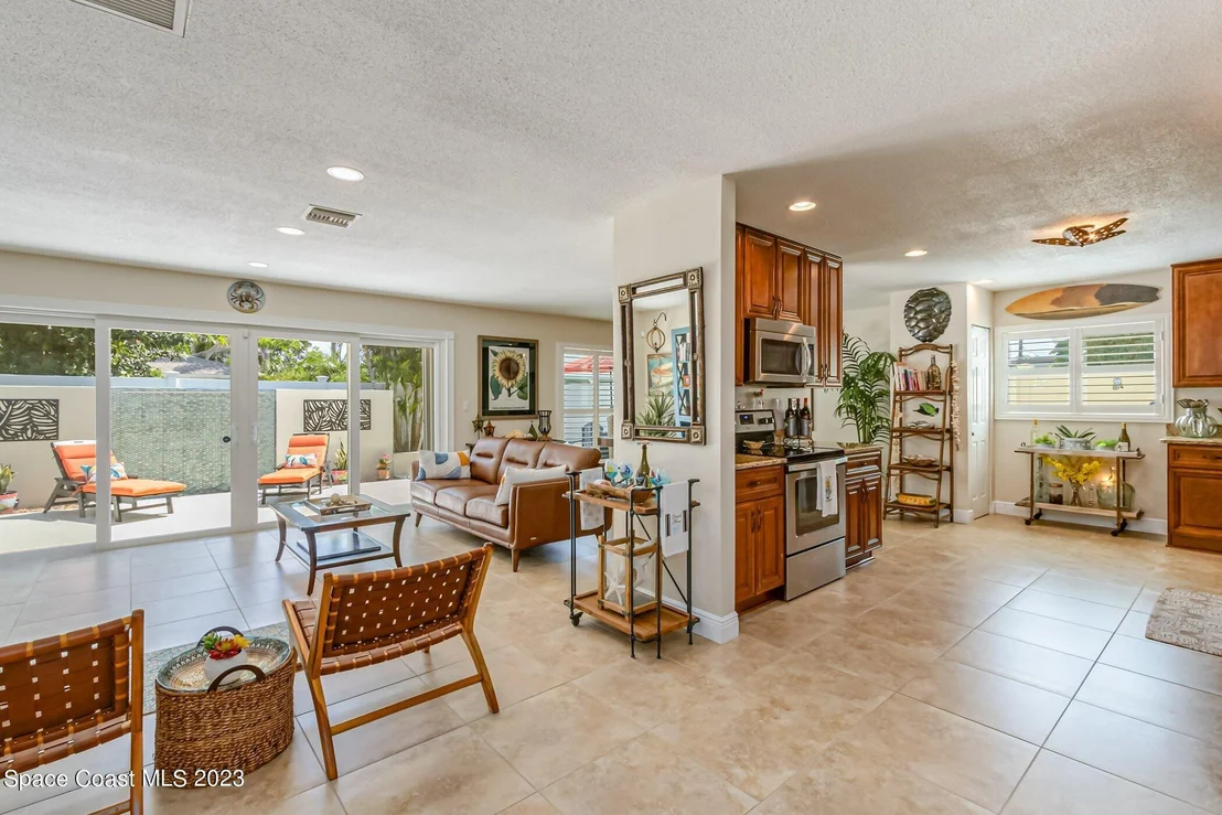 Photo of 340 Dorset Drive