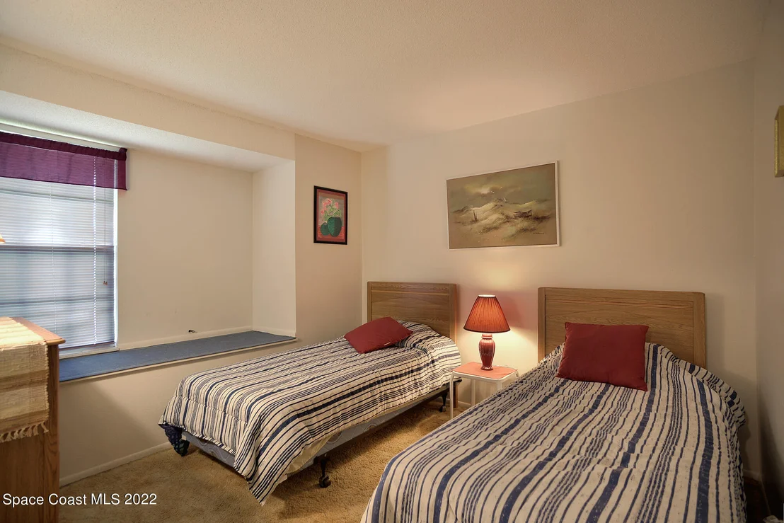 Photo of 823 Angle Street NE