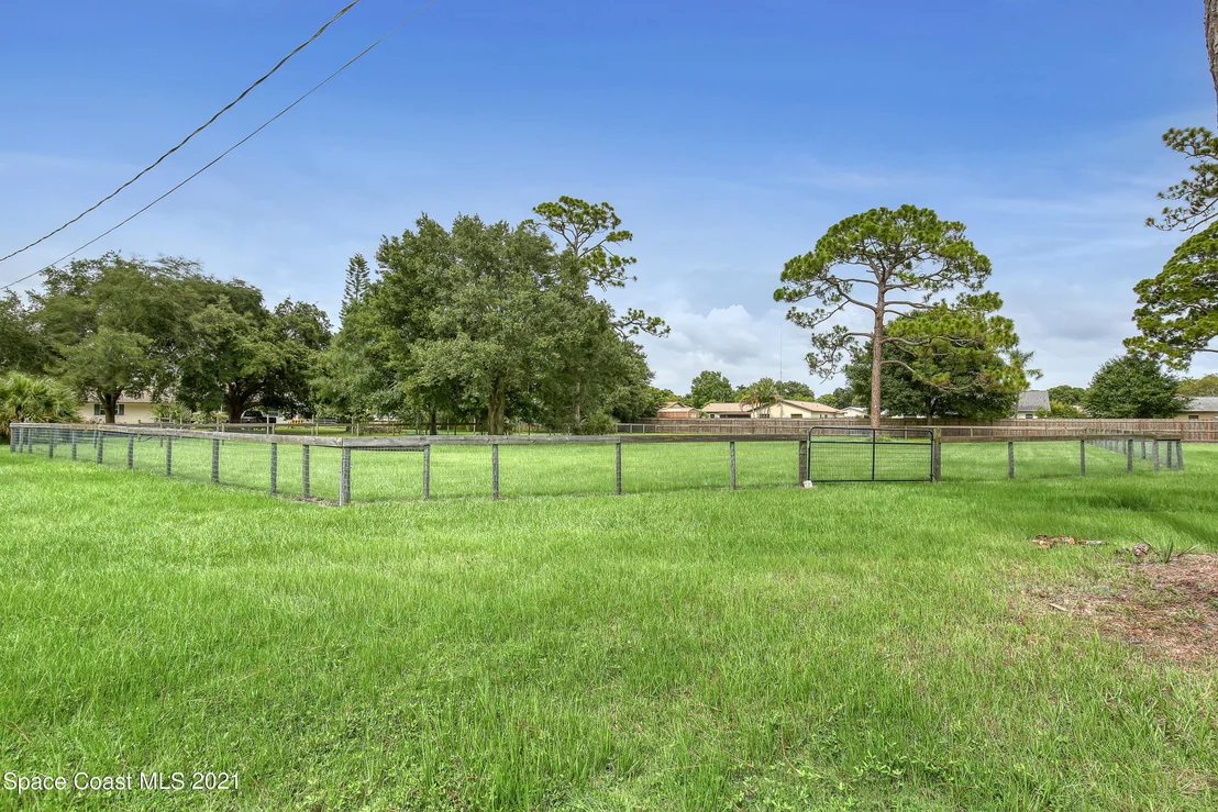 Photo of 1985 Cox Road