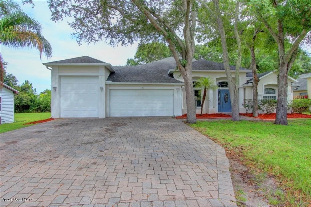Photo of 326 Park Hill Boulevard