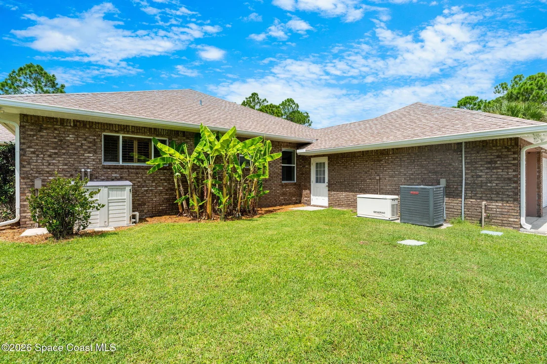 Photo of 5453 The Willows Drive