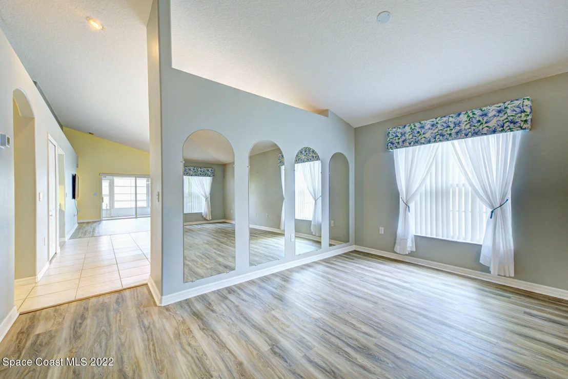 Photo of 801 Indian Oaks Drive