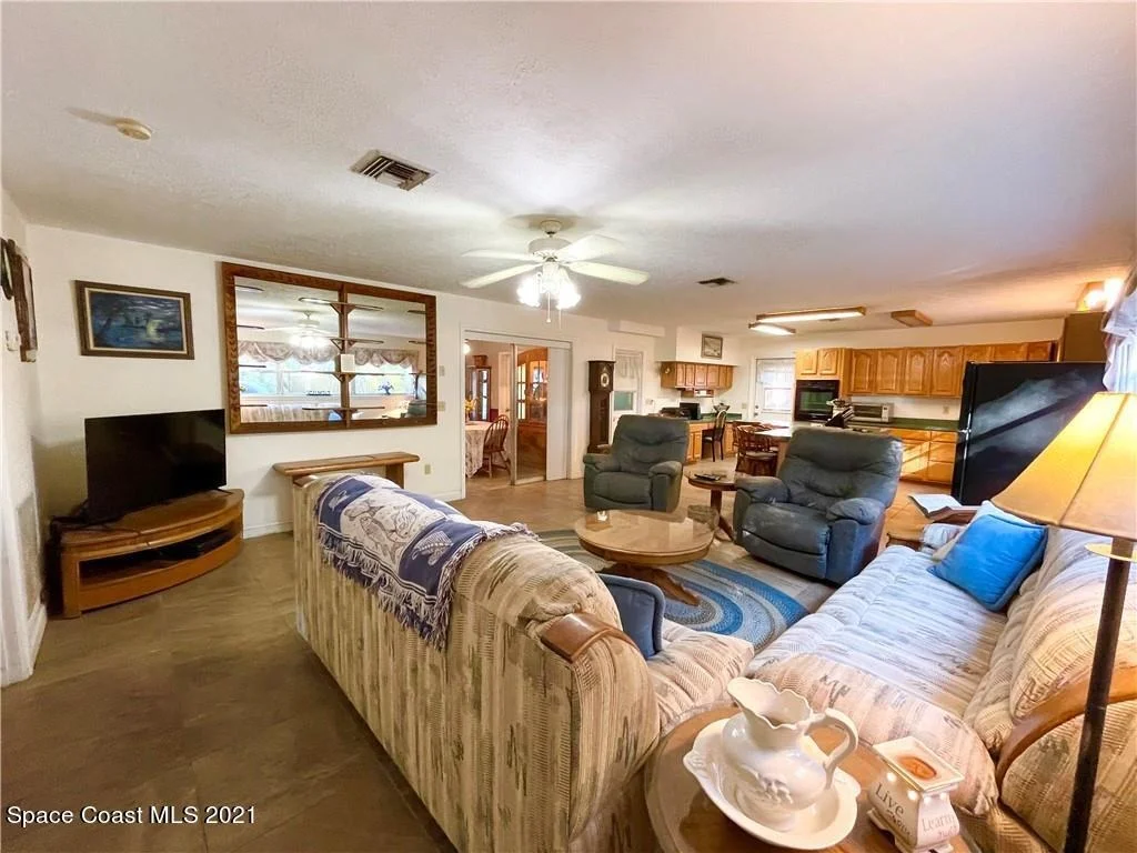 Photo of 1350 43rd Avenue