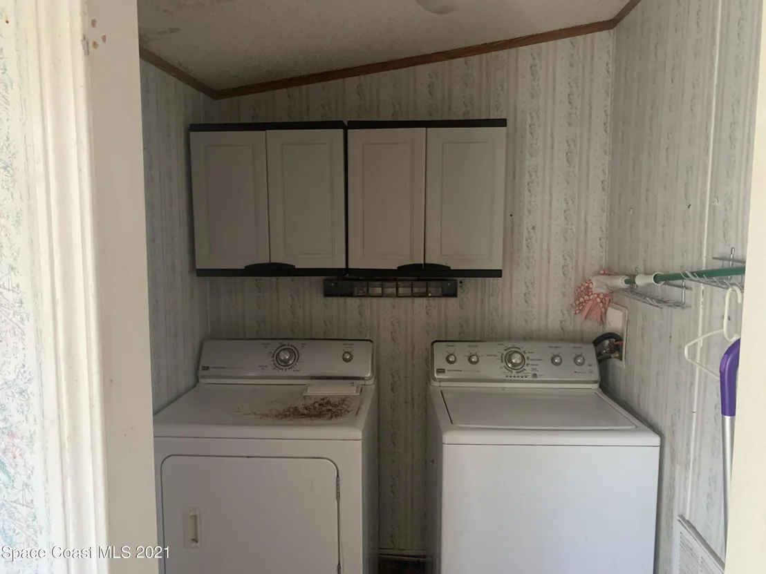 Photo of 1179 Luther Drive