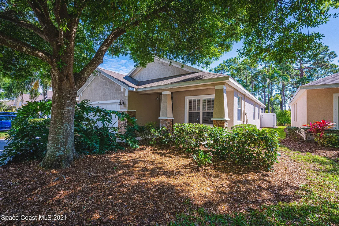 Photo of 401 Waterside Circle