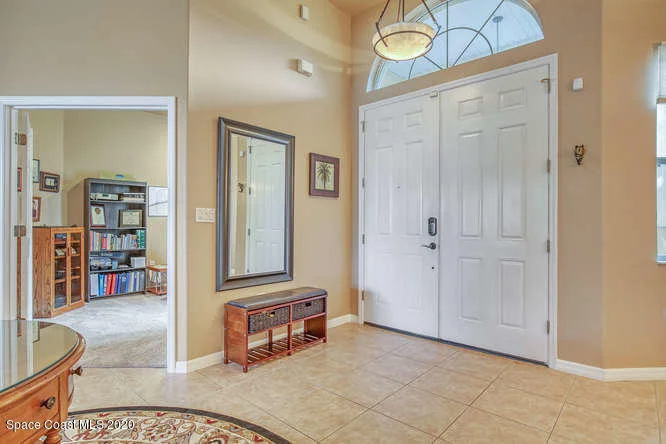 Photo of 195 Ridgemont Circle SE
