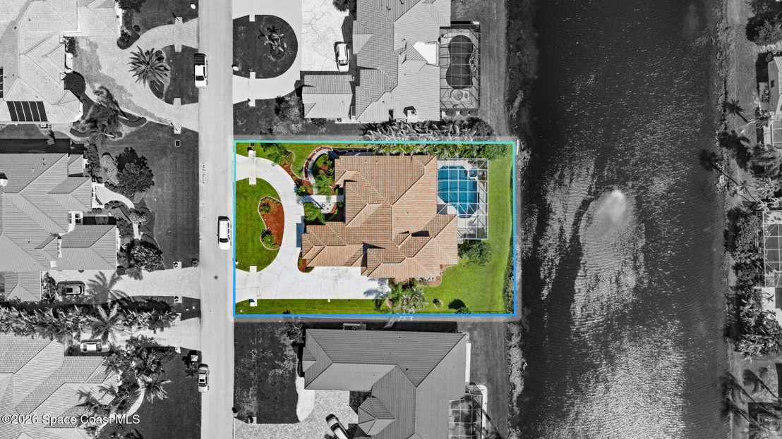 Photo of 347 Lanternback Island Drive