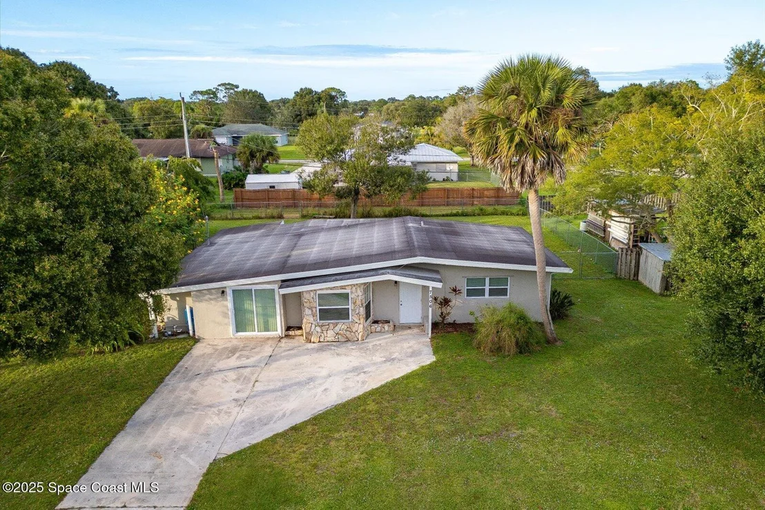 Photo of 7506 Roberts Road